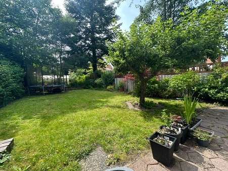 Blick in den Garten Blick in den Garten - Doppelhaushälfte in 26506 Norden mit 90m² kaufen