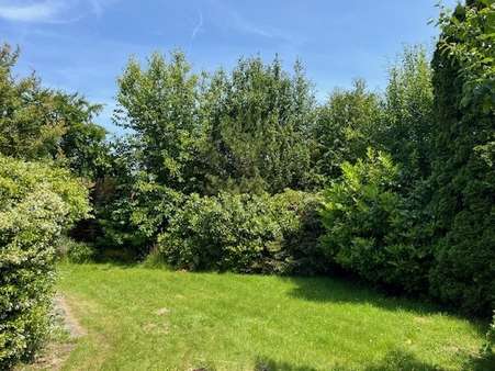 Blick in den Garten Blick in den Garten - Einfamilienhaus in 26506 Norden mit 115m² kaufen