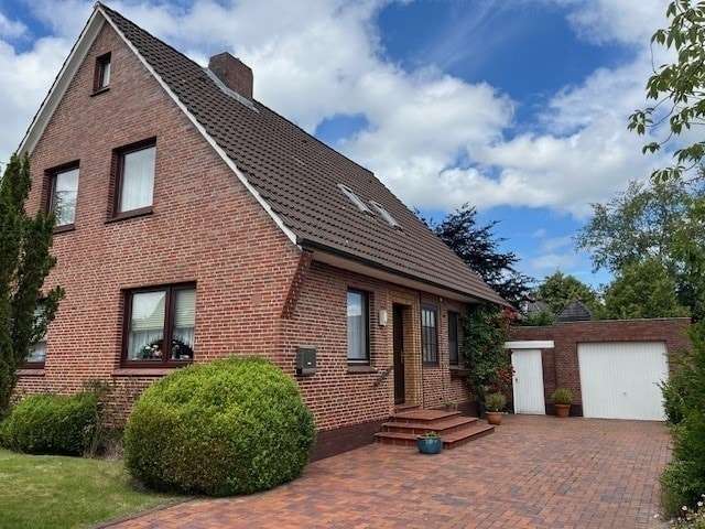 Ansicht von der Straße - Einfamilienhaus in 26524 Hage mit 140m² kaufen