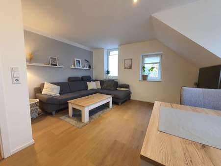 Wohn-/Esszimmer - Dachgeschosswohnung in 26605 Aurich mit 63m² kaufen