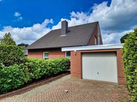 Außenansicht 2. Garage - Einfamilienhaus in 26605 Aurich mit 160m² kaufen