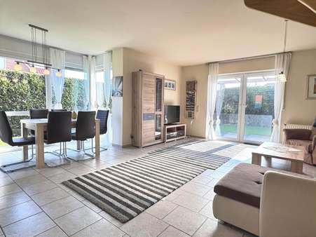 Wohn- und Esszimmer (EG) - Doppelhaushälfte in 26506 Norden mit 102m² kaufen