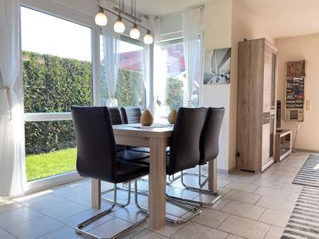 Wohn- und Esszimmer (EG) - Doppelhaushälfte in 26506 Norden mit 102m² kaufen