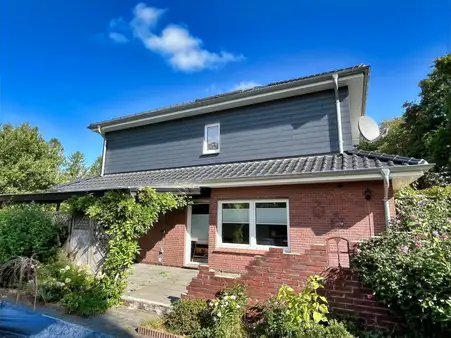 Geschmackvolles und energetisch saniertes Einfamilienhaus in Aurich-Sandhorst! 