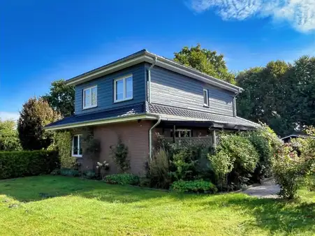 Geschmackvolles und energetisch saniertes Einfamilienhaus in Aurich-Sandhorst! 