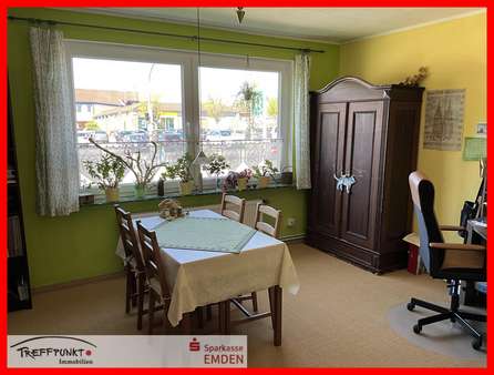Essplatz im Wohnzimmer - Einfamilienhaus in 26721 Emden mit 97m² kaufen