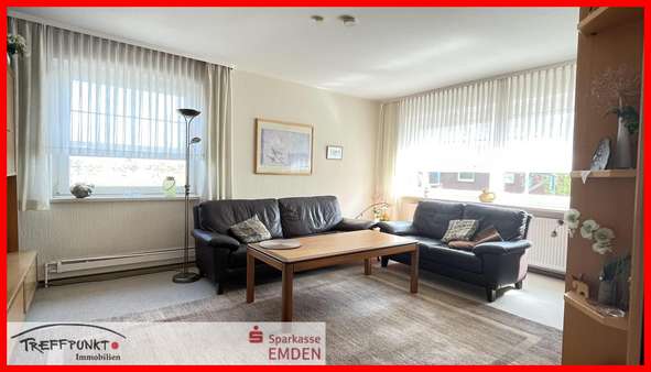 Wohnzimmer - Etagenwohnung in 26721 Emden mit 108m² kaufen