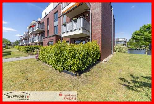 Frontterrasse Ansicht II - Erdgeschosswohnung in 26725 Emden mit 78m² kaufen