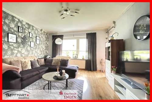 Wohnzimmer - Erdgeschosswohnung in 26721 Emden mit 61m² als Kapitalanlage kaufen