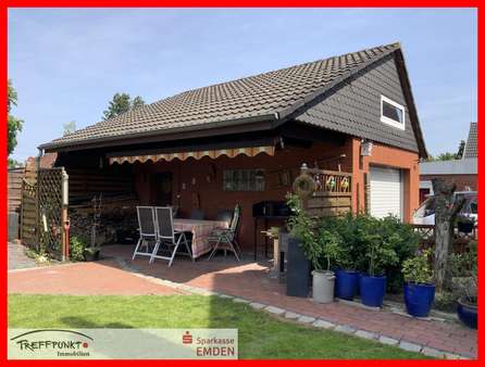 Garage mit überdachter Terrasse Garage mit überdachter Terrasse - Einfamilienhaus in 26725 Emden mit 115m² kaufen