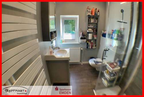 Badezimmer, Ansicht 1 Badezimmer, Ansicht 1 - Reihenendhaus in 26721 Emden mit 78m² kaufen