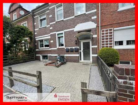 Frontansicht - Mehrfamilienhaus in 26721 Emden mit 190m² als Kapitalanlage kaufen