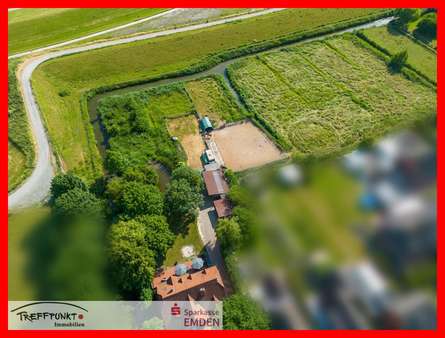 Luftaufnahme 1 - Einfamilienhaus in 26725 Emden mit 211m² kaufen