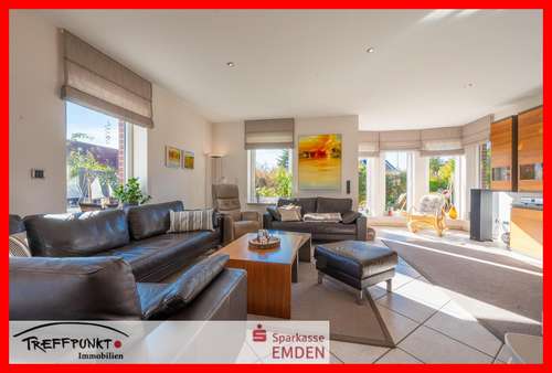 Wohnzimmer Ansicht 1 - Einfamilienhaus in 26725 Emden mit 271m² kaufen