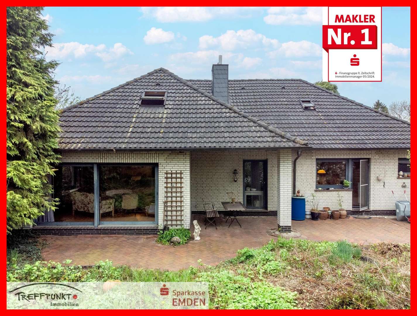 Rückansicht mit Terrasse - Bungalow in 26725 Emden mit 160m² kaufen