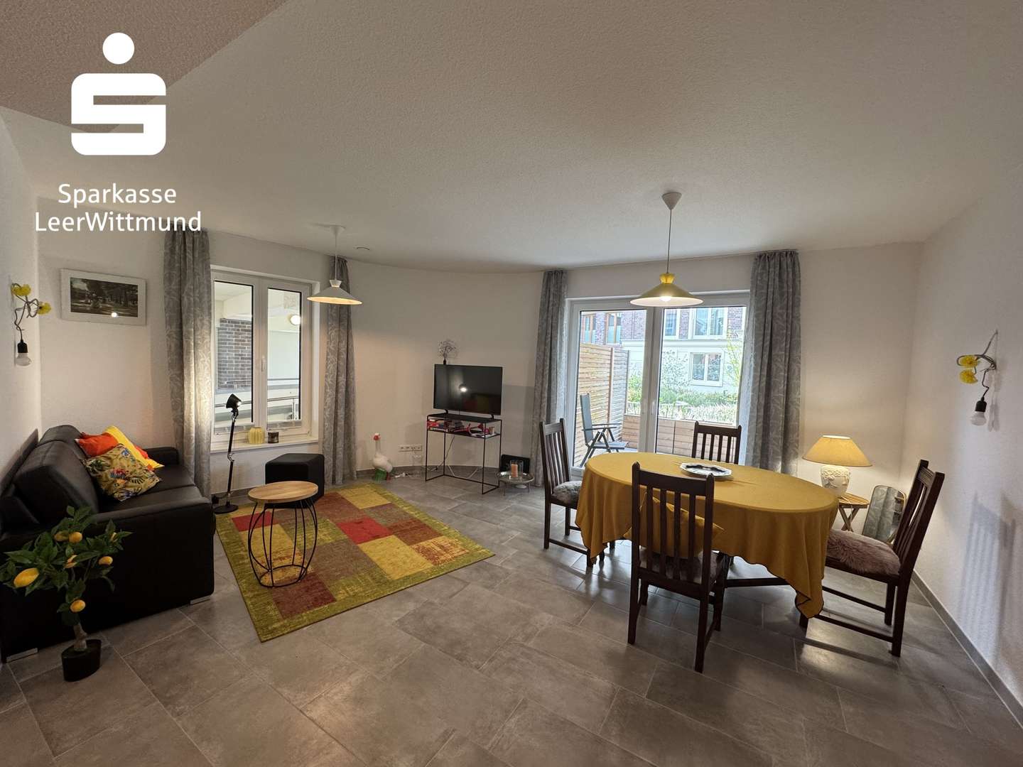 Wohnbereich Wohnbereich - Erdgeschosswohnung in 26789 Leer mit 85m² kaufen