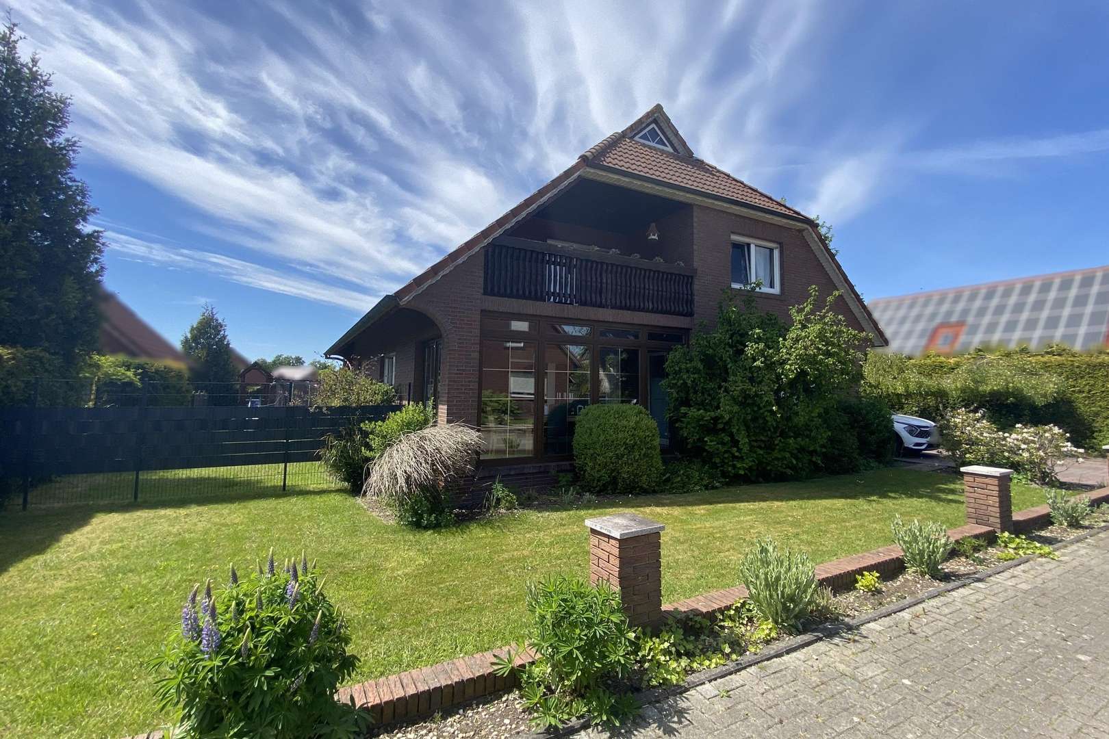 Seitliche Frontansicht - Einfamilienhaus in 26489 Ochtersum mit 180m² kaufen