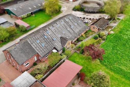Seitenansicht - Resthof in 26831 Bunde mit 150m² kaufen