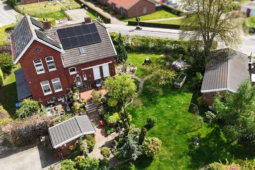 Seitenansicht - Villa in 26826 Weener mit 175m² kaufen