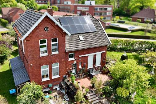 Seitenansicht - Villa in 26826 Weener mit 175m² kaufen
