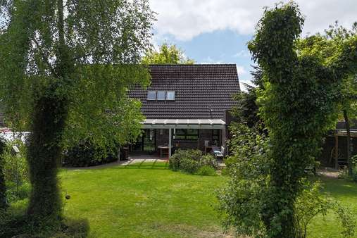 Rückansicht - Einfamilienhaus in 26441 Jever mit 131m² kaufen