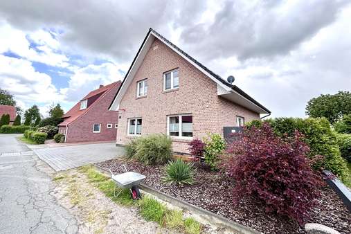 Frontansicht - Einfamilienhaus in 26789 Leer mit 148m² kaufen