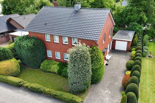 Straßenfront - Zweifamilienhaus in 26831 Bunde mit 165m² kaufen