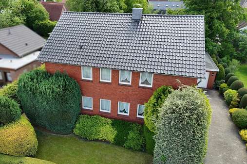 Straßenfront - Zweifamilienhaus in 26831 Bunde mit 165m² kaufen