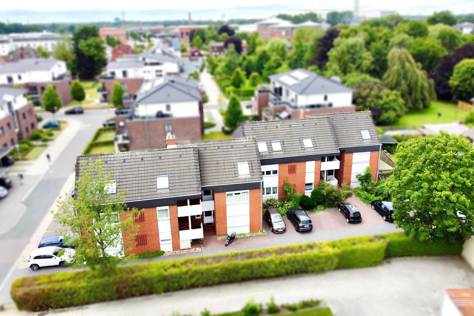 Vogelperspektive Vogelperspektive - Mehrfamilienhaus in 26871 Papenburg mit 850m² kaufen