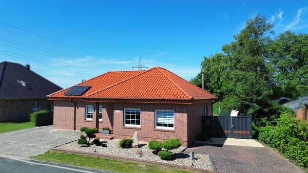 Vorderansicht Vorderansicht - Bungalow in 26817 Rhauderfehn mit 151m² kaufen