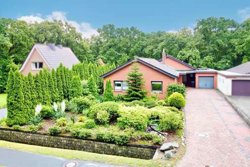 Vogelperspektive - Einfamilienhaus in 26810 Westoverledingen mit 180m² kaufen
