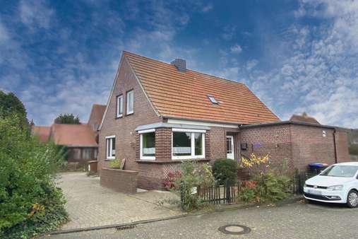 Außenansicht Wohnhaus  - Sonstige in 26441 Jever mit 90m² als Kapitalanlage kaufen