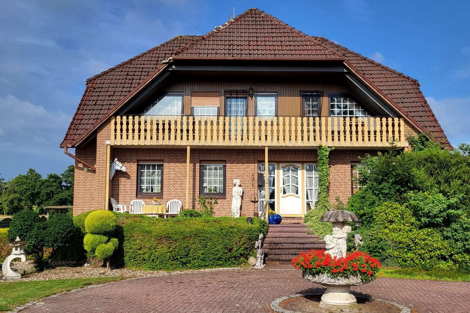 null - Einfamilienhaus in 26427 Moorweg mit 268m² kaufen