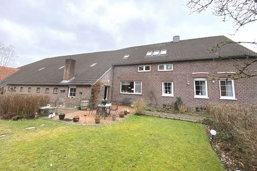 Gartenansicht - Resthof in 26409 Wittmund mit 270m² kaufen