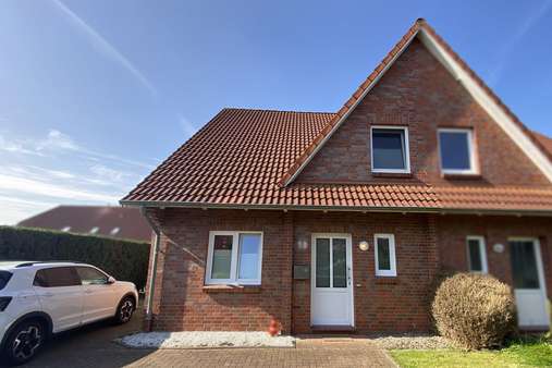 Frontansicht - Doppelhaushälfte in 26409 Wittmund mit 93m² kaufen