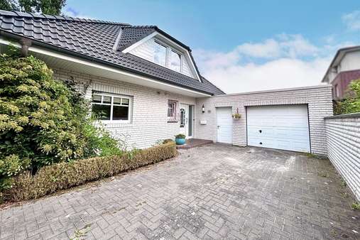 Auffahrt Auffahrt - Einfamilienhaus in 26789 Leer mit 170m² kaufen