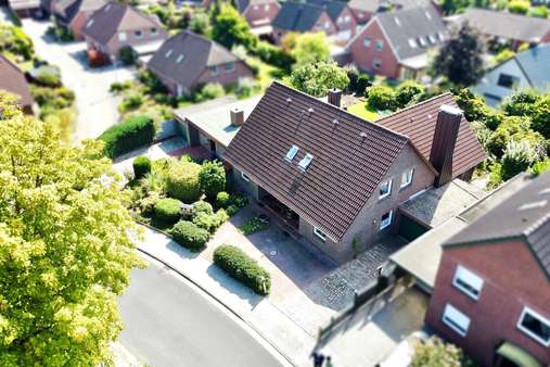 Vogelperspektive Vogelperspektive - Einfamilienhaus in 26789 Leer mit 290m² kaufen