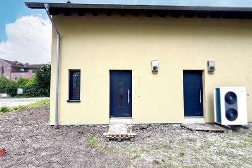 Eingang Eingang - Doppelhaushälfte in 26789 Leer mit 90m² kaufen