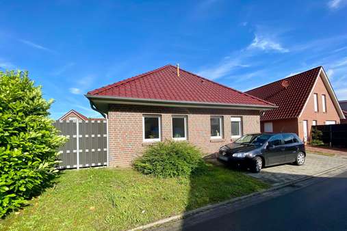 Straßenfront - Einfamilienhaus in 26826 Weener mit 64m² kaufen