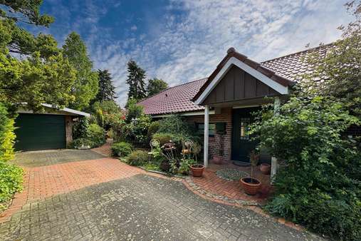 Auffahrt - Einfamilienhaus in 26826 Weener mit 130m² kaufen