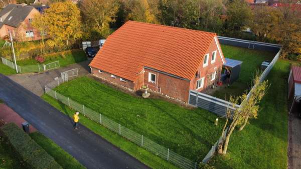 Ansicht Westlage - Landhaus in 26409 Wittmund mit 150m² günstig kaufen