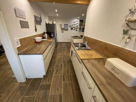 Küche - Landhaus in 26409 Wittmund mit 150m² günstig kaufen