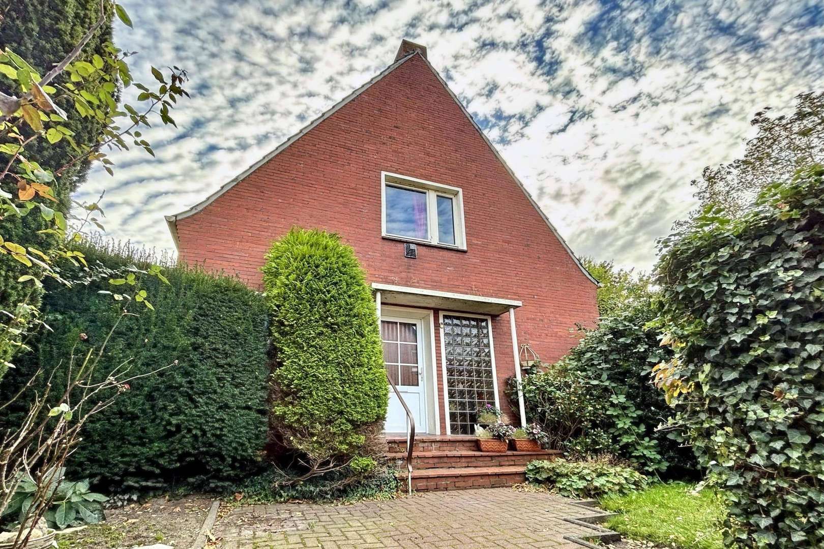 Frontansicht - Einfamilienhaus in 26789 Leer mit 95m² kaufen