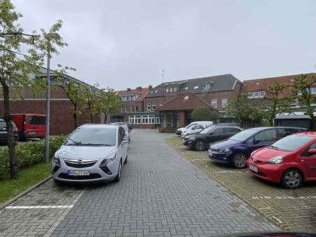 Eigene Parkplätze direkt am Haus - Büro in 26409 Wittmund mit 918m² mieten