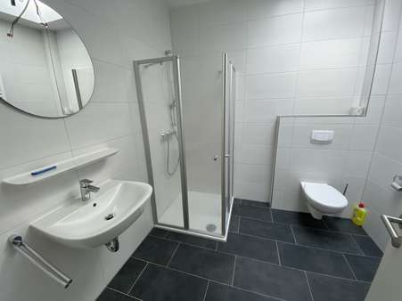 Duschbad, WC und Waschmaschinenanschluss - Einfamilienhaus in 26409 Wittmund mit 70m² kaufen