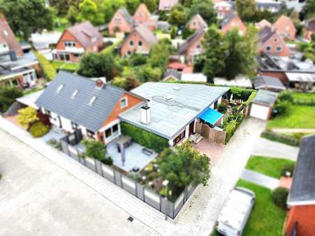 Seitenansicht Straße - Doppelhaushälfte in 26789 Leer mit 105m² kaufen
