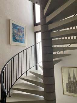 Treppenhaus  - Haus in 66740 Saarlouis mit 264m² kaufen