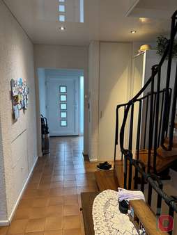 Eingangsdiele - Einfamilienhaus in 68519 Viernheim mit 392m² kaufen