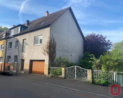 RESERVIERT ! Hier stimmen Lage & Preis - 3-Fam.-Haus auf 723 qm sonnigen Grundstück