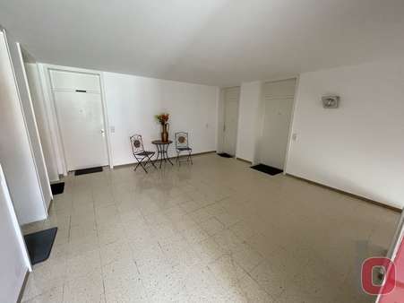Treppenhaus - Etagenwohnung in 68519 Viernheim mit 35m² kaufen